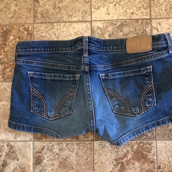 HOLLISTER SHORTS - Picture 2 of 2